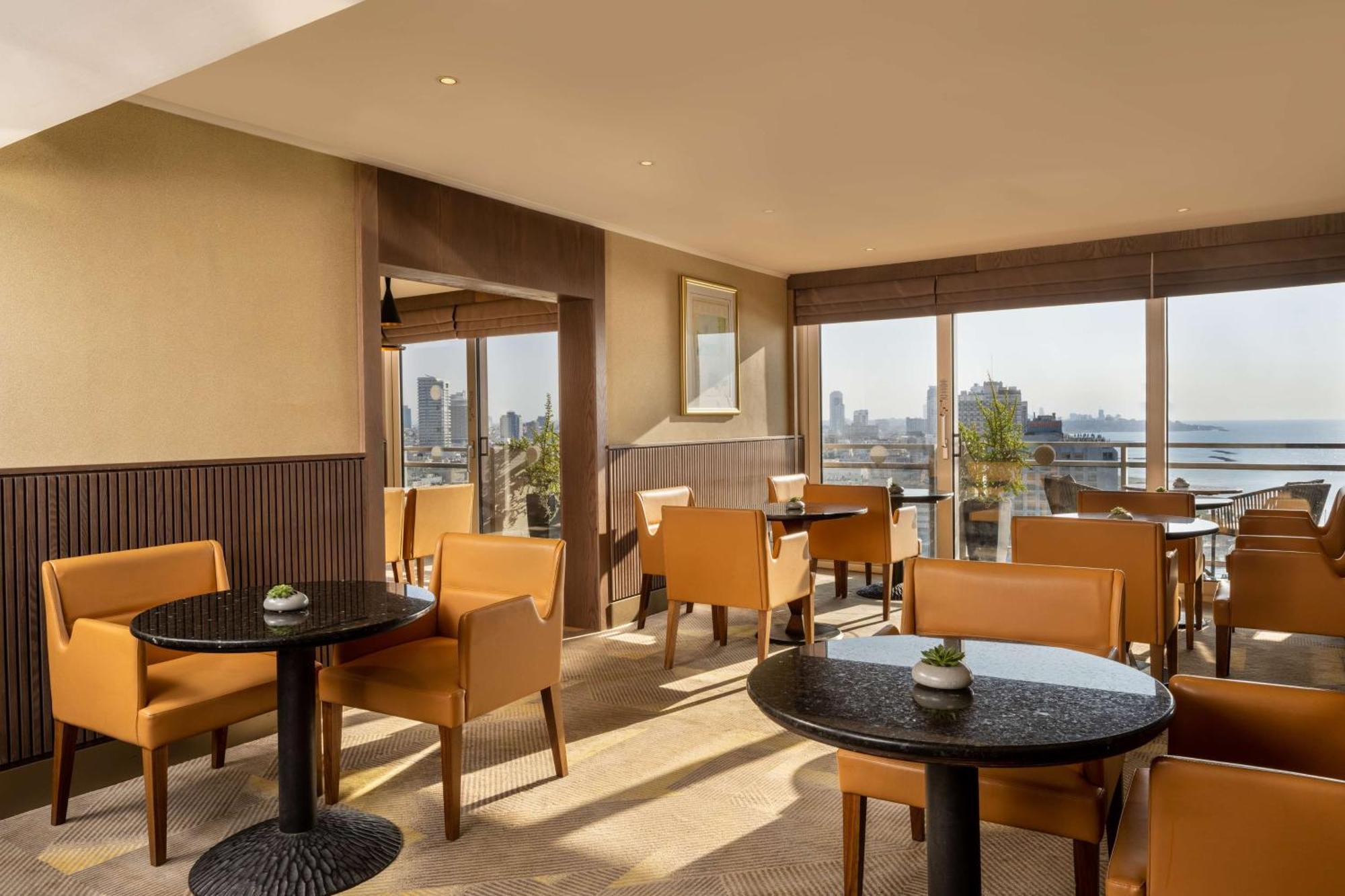 Отель The Vista At Hilton Тель-Авив Экстерьер фото