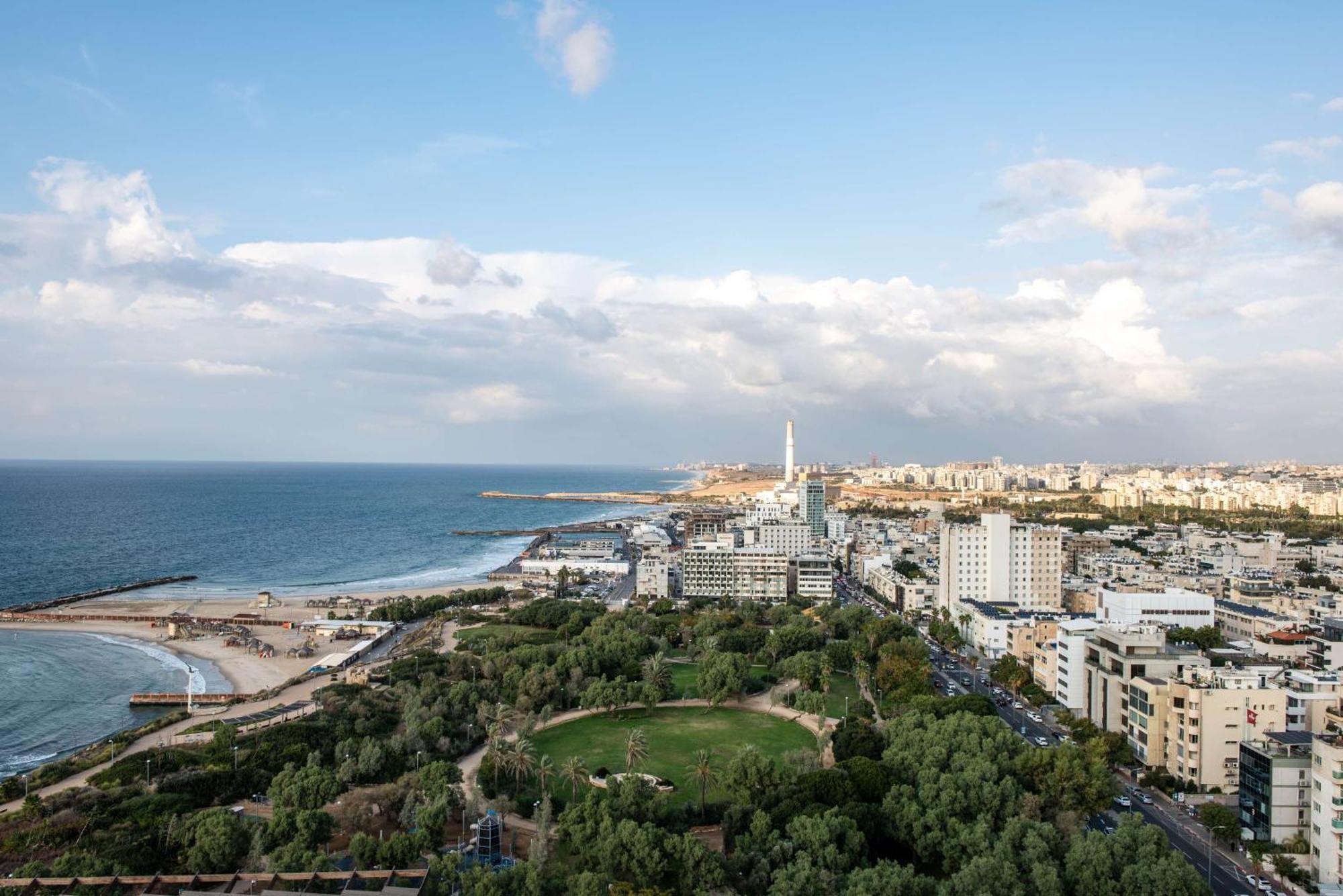 Отель The Vista At Hilton Тель-Авив Экстерьер фото